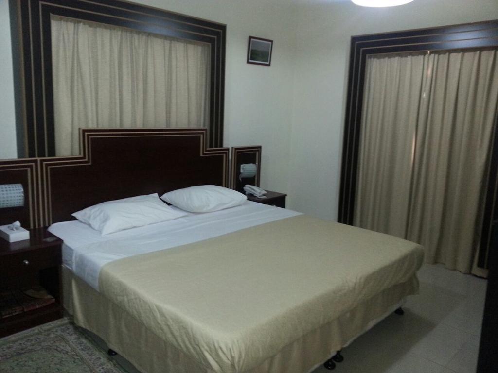 Dolphin Hotel Muscat Room photo