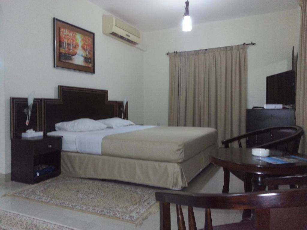 Dolphin Hotel Muscat Exterior photo